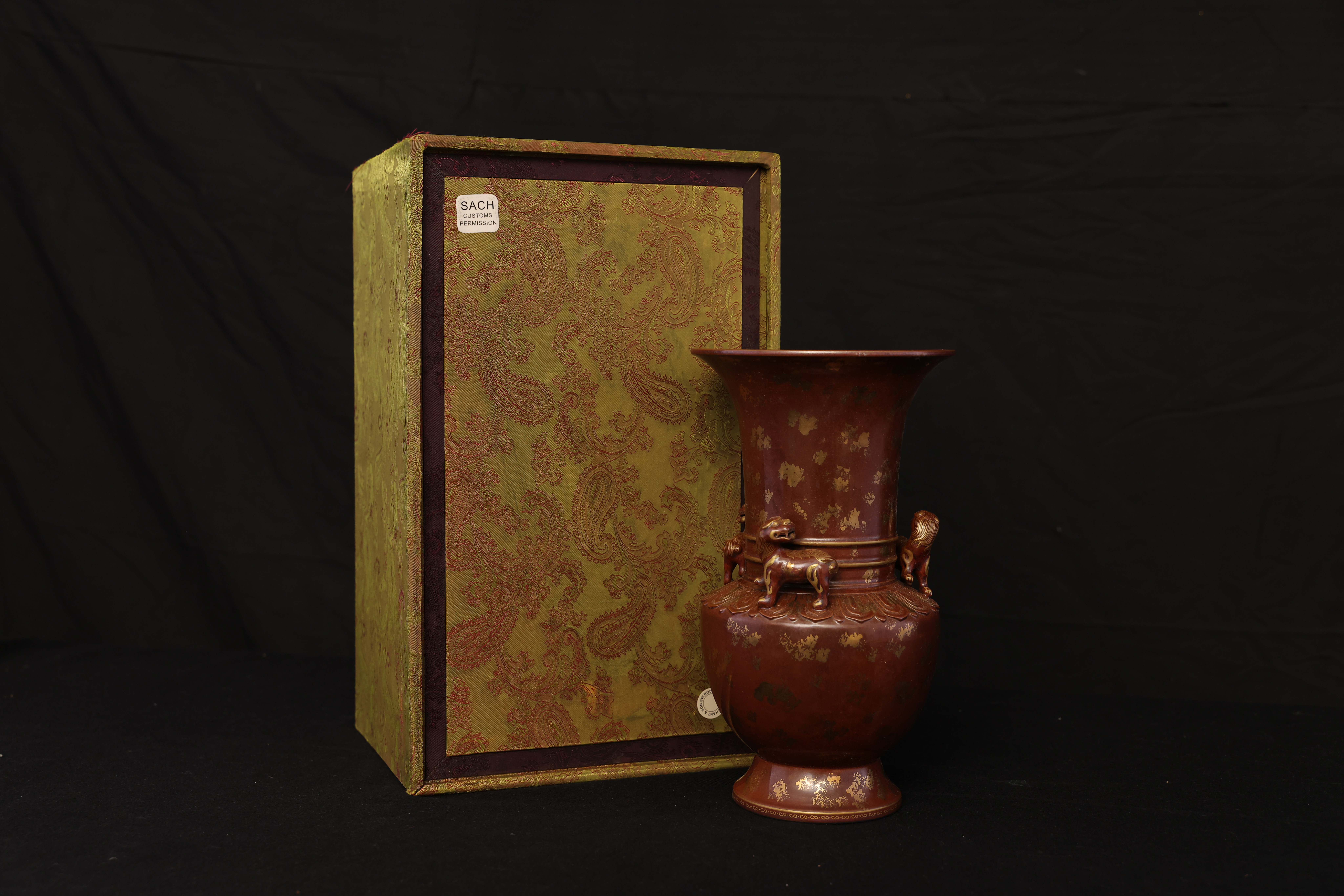 清乾隆仿古铜釉洒金凤尾尊- 博物馆- NCollector